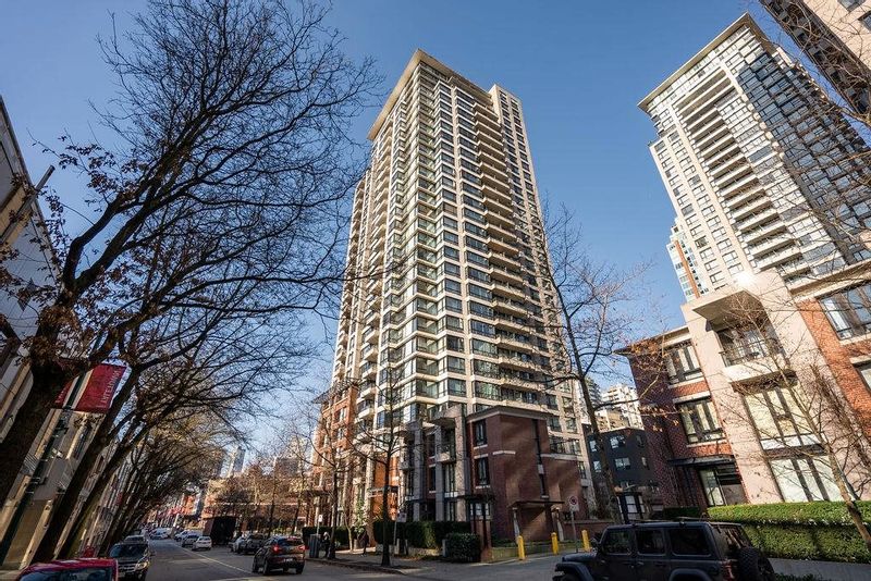 FEATURED LISTING: 1004 - 977 MAINLAND Street Vancouver