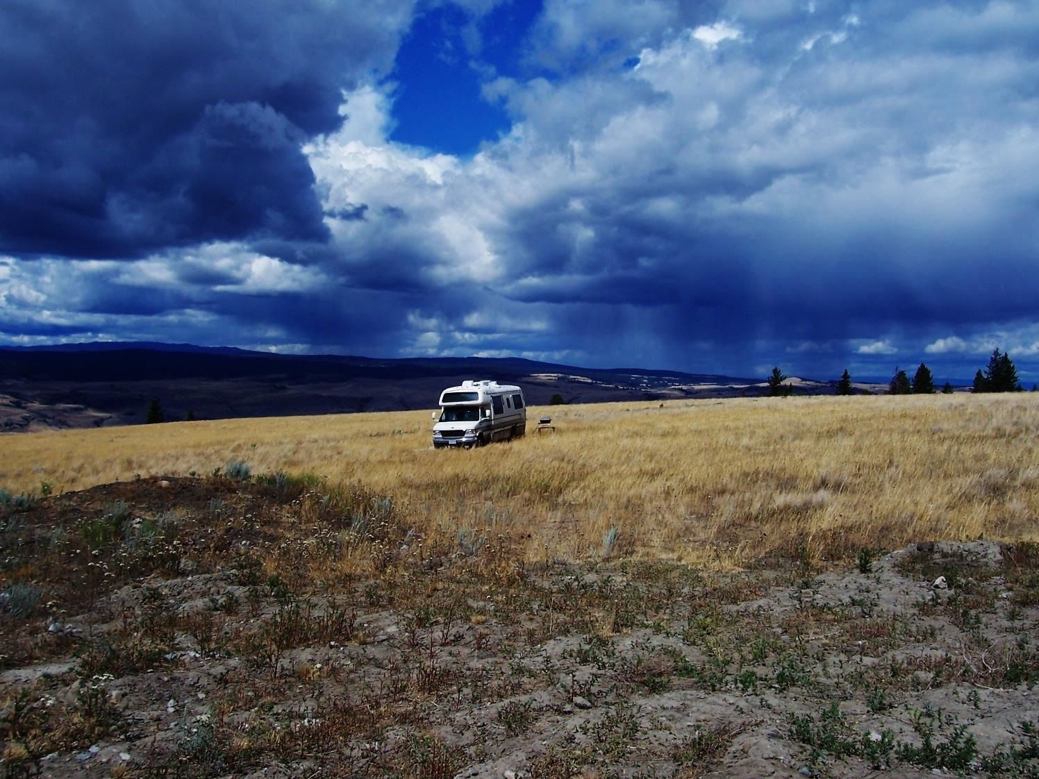Main Photo: 7630 RAVEN RIDGE Road in Cadreb Other: Out of Town Land for sale : MLS®# R2633672